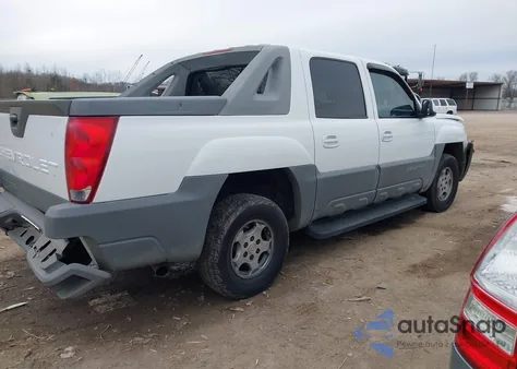 2002 Chevrolet Avalanche 1500 из США, поврежденный, VIN 3GNEC13T82G112706